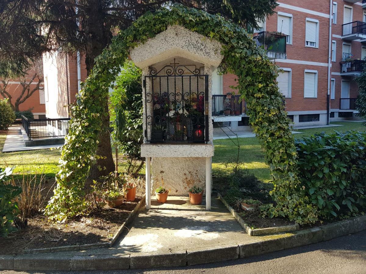 Апартаменты De Candia House Rescaldina Экстерьер фото